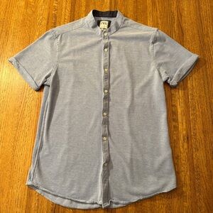 Zara Men’s Large Button Down Slim Fit Short Sleeve Light Blue Shirt